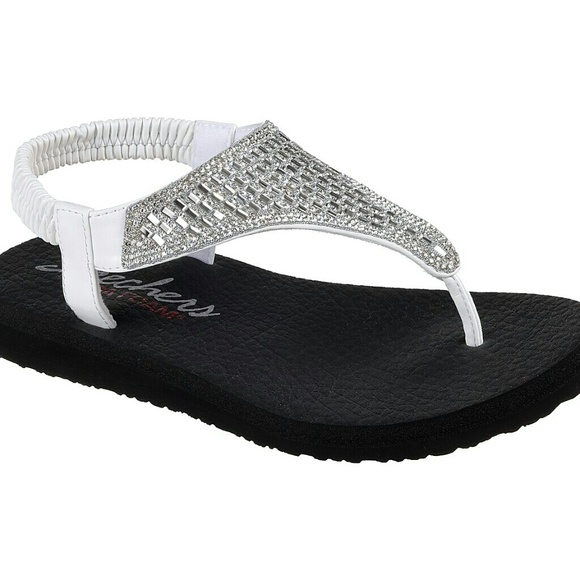yoga skechers sandals